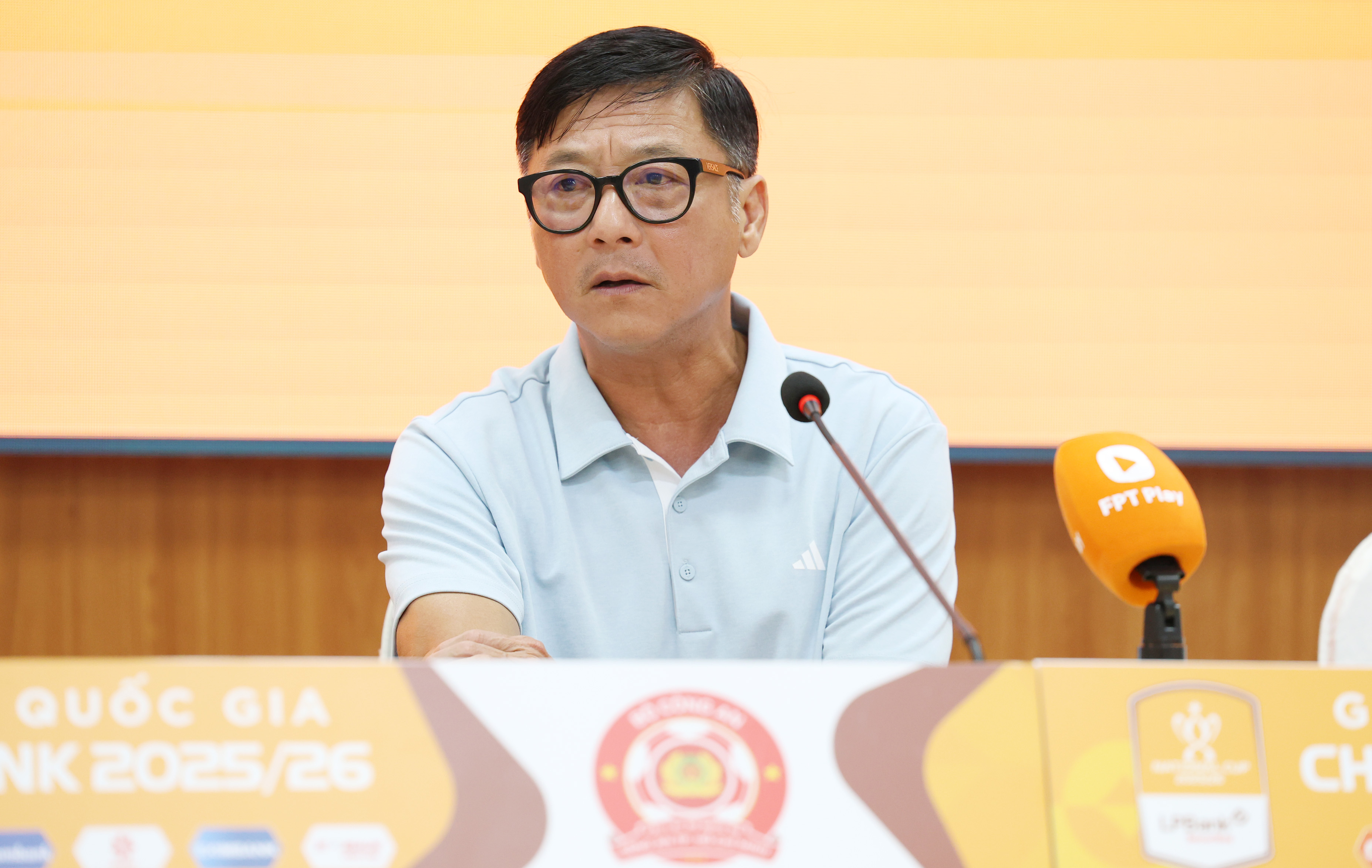 HLV Lê Huỳnh Đức: “Tôi muốn học trò chơi được nhiều vị trí trên sân”